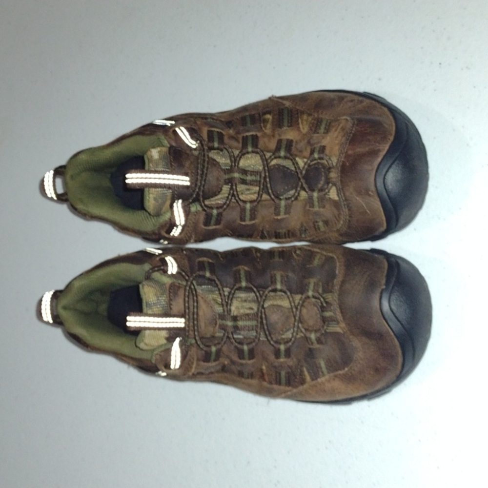 Keen Leather Hiking Shoes Men's/Youth 6
